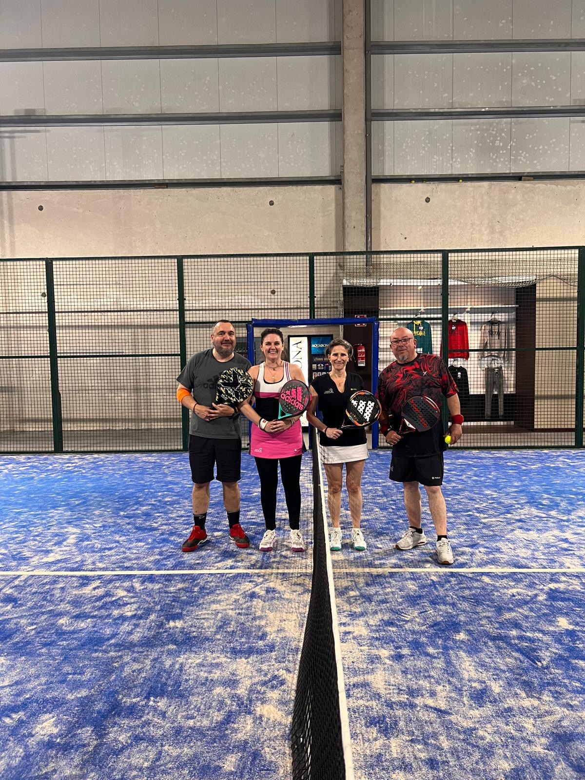 torneo de padel entre la plantilla de la empresa transitaria deltacargo